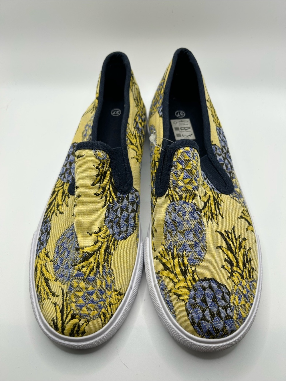 Lili pineapple canvas slide ons size 37 NWOB